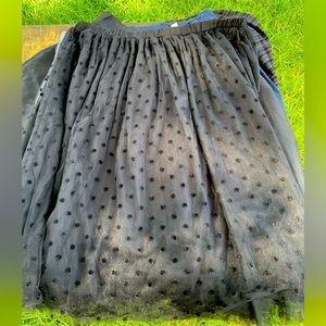 Black polka dot skirt. Size XL.